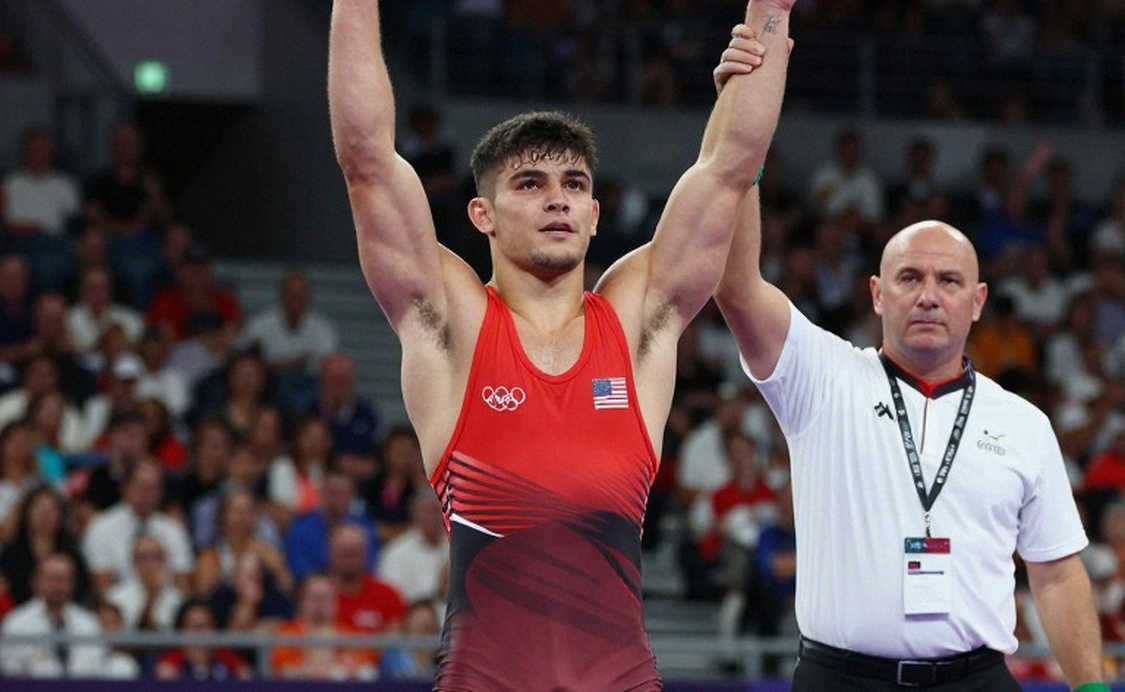The 100-Gram Case: When the Scale Weighed the Whole Wrestling System The 100-Gram Case: When the Scale Weighed the Whole Wrestling System